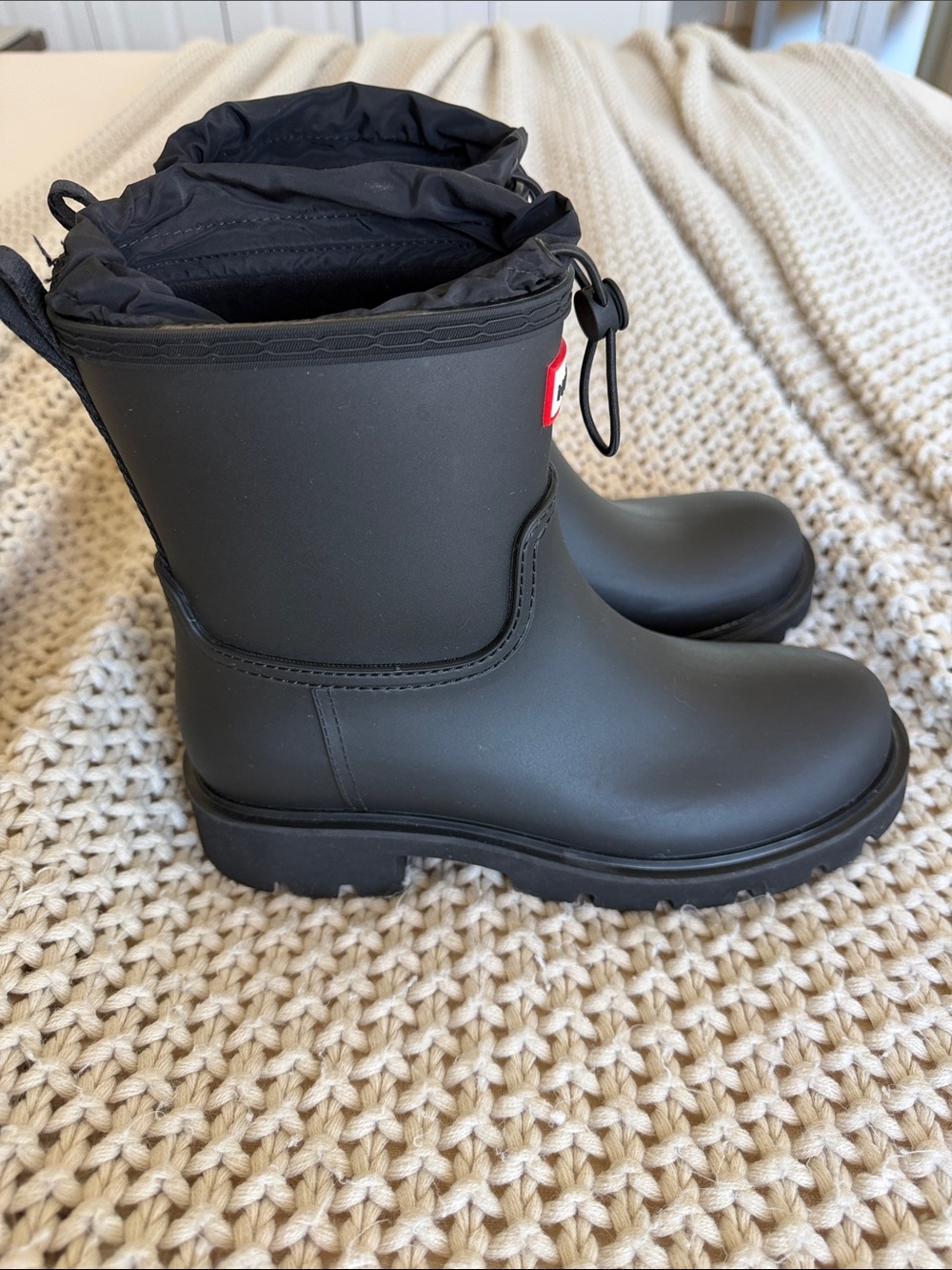 Hunter Cillian Lug Sole Bootie - Picture 5 of 10